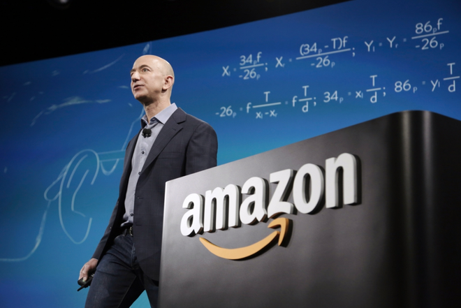 Amazon đang bám sát nút Apple trên cuộc đua đến cột mốc 1 nghìn tỷ USD, và nhiều nhà phân tích cho rằng lợi thế đang nằm trong tay Amazon - Ảnh 3.