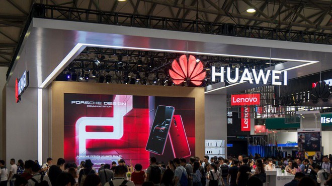 Huawei đặt mục tiêu xuất xưởng 200 triệu chiếc smartphone trong năm 2018, ngang tầm với Apple - Ảnh 1.