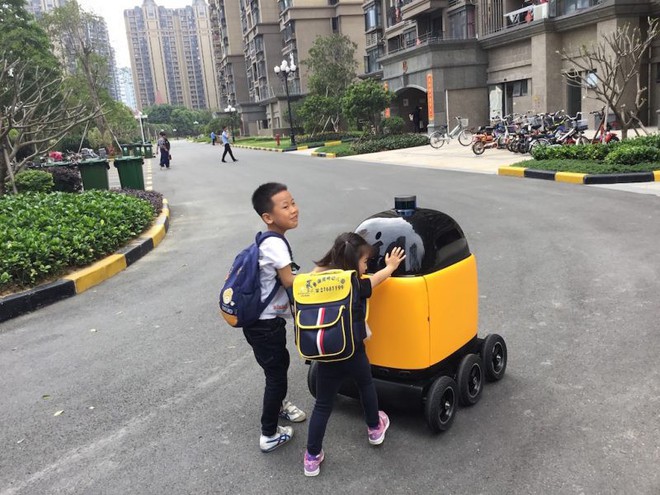 Trung Quốc: Robot vận chuyển tiểu hoàng mã đang đe dọa nghề shipper như thế nào? - Ảnh 5.