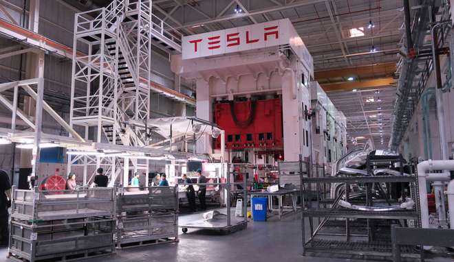 Động thái kì lạ của Tesla: Cầu cứu các nhà cung cấp, hỏi xin lại tiền để giúp công ty đạt được lợi nhuận - Ảnh 3.
