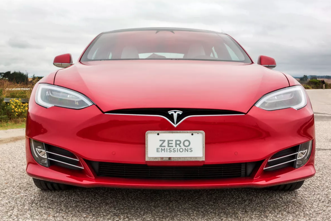 Tesla đạt chỉ tiêu sản xuất, nhưng có đến 24% đơn đặt hàng cho mẫu xe Model 3 đã bị huỷ bỏ - Ảnh 1.
