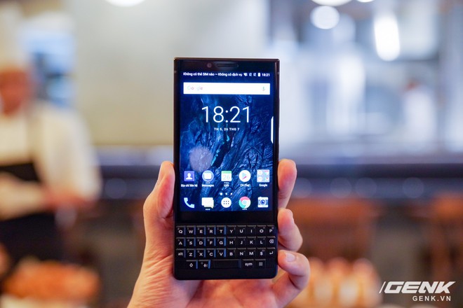 Blackberry Key2 chính thức ra mắt tại Việt Nam: vẫn thiết kế không lẫn đi đâu được, với nhiều cải tiến đáng kể, giá 17 triệu đồng - Ảnh 2.