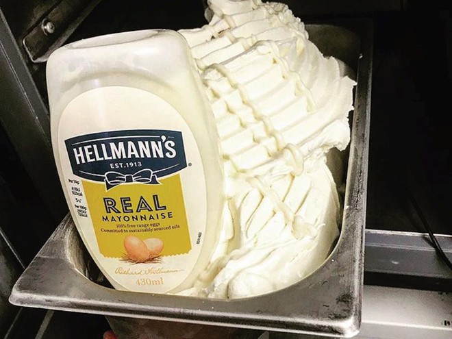 Internet đang bị chia rẽ ác liệt bởi loại kem làm từ... Mayonnaise - Ảnh 1.