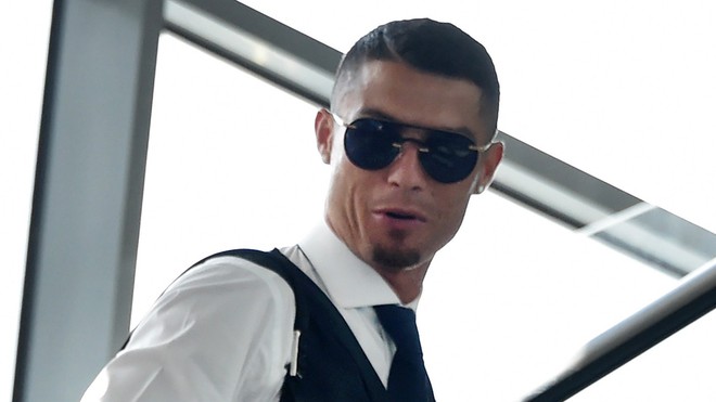 Facebook chào mời Ronaldo tham gia show thực tế với cát-xê lên tới 232 tỷ đồng - Ảnh 2.