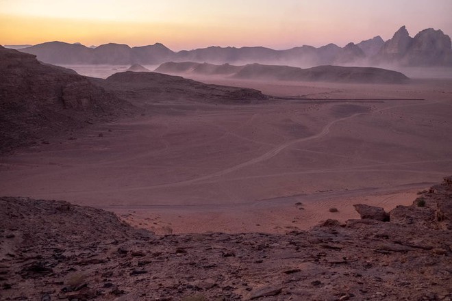 Chiêm ngưỡng vẻ choáng ngợp của sa mạc từng xuất hiện trong các cảnh phim Star Wars và The Martian - Ảnh 5.