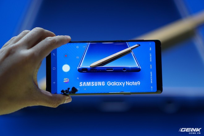 Ảnh thực tế Galaxy Note9 vừa mới ra mắt: Có những gì đỉnh hơn người tiền nhiệm Note8? - Ảnh 25.