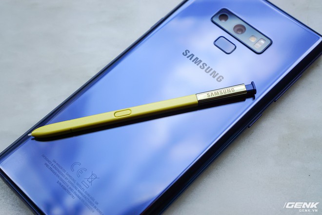 Mở hộp Galaxy Note9: Chiếc Galaxy Note mạnh mẽ nhất từ trước đến nay - Ảnh 12.