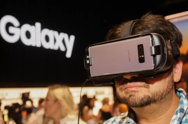Tại sao Samsung ra mắt Galaxy Note9, loa thông minh, Galaxy Watch mà không có kính Gear VR? - Ảnh 1.