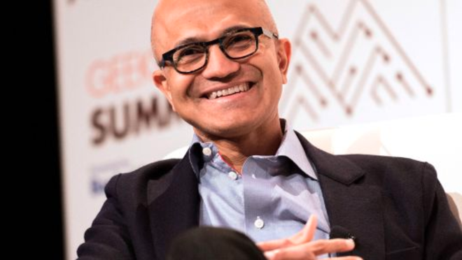 CEO của Microsoft, ông Satya Nadella đã bán đi đến 30% cổ phiếu phổ thông mà ông nắm giữ - Ảnh 1.