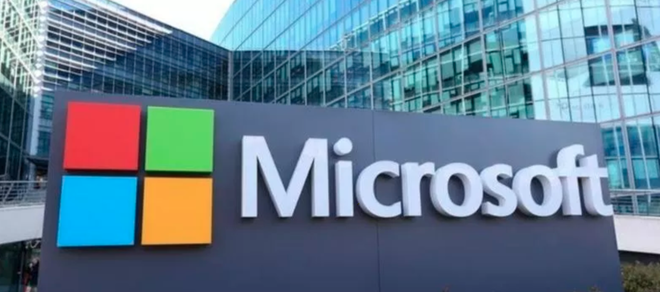 CEO của Microsoft, ông Satya Nadella đã bán đi đến 30% cổ phiếu phổ thông mà ông nắm giữ - Ảnh 2.