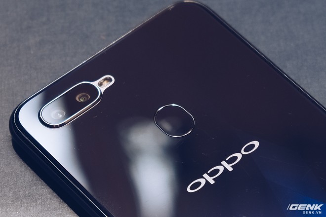 Trên tay Oppo F9 giá 7.69 triệu: Màn hình giọt nước, mặt lưng họa tiết, sạc nhanh VOOC, camera kép - Ảnh 11.