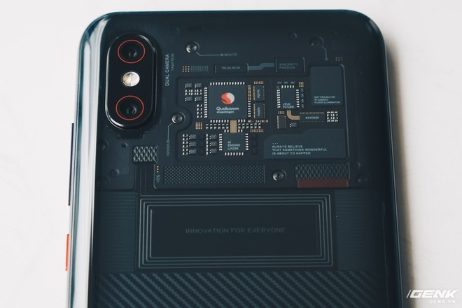 Đây là Xiaomi Mi 8 EE giá 19 triệu tại VN: Mặt lưng trong suốt, vân tay trong màn hình, quét khuôn mặt 3D - Ảnh 12.
