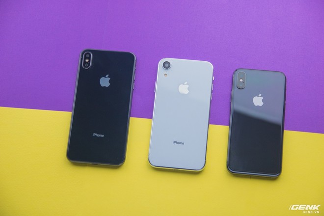 iPhone 6.1 inch sắp ra mắt của Apple về VN dưới dạng mô hình - Ảnh 16.