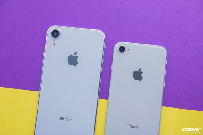iPhone 6.1 inch sắp ra mắt của Apple về VN dưới dạng mô hình - Ảnh 11.