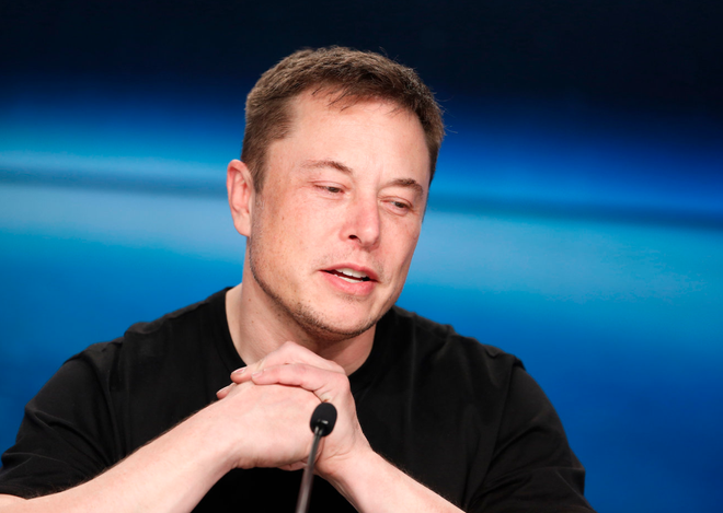 Elon Musk: Đây là năm khó khăn và đau đớn nhất trong sự nghiệp của tôi - Ảnh 1.