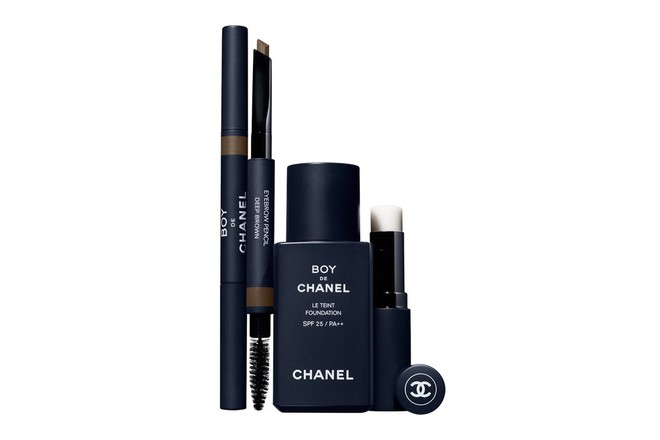 Chanel giới thiệu dòng mỹ phẩm đầu tiên cho các anh con trai thích trang điểm - Ảnh 1.
