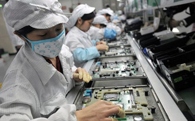 Các nhà sản xuất iPhone và laptop đang chuẩn bị sẵn sàng cho cuộc chiến thương mại Mỹ - Trung - Ảnh 5.