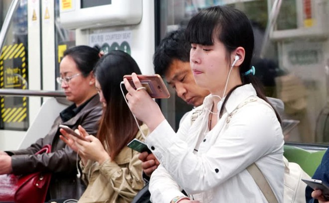 Dân Trung Quốc tự tin khẳng định smartphone nước mình đã tốt ngang Apple - Ảnh 1.
