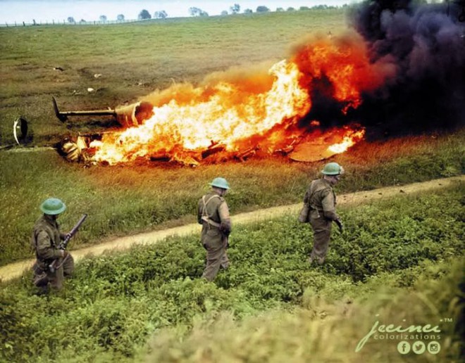 Ngỡ ngàng trước những bức ảnh lịch sử Thế chiến thứ 2 đã được phục chế và tô màu - Ảnh 9.