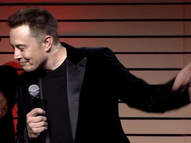 Đăng tweet tư nhân hóa Tesla, Elon Musk đã gây ra những chuyện kỳ quặc gì? - Ảnh 20.