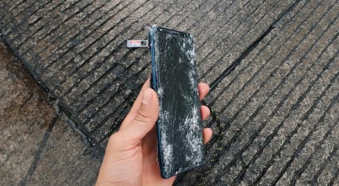 Thả rơi Galaxy Note9 từ độ cao 300 mét: Thừa sống thiếu chết nhưng quyết không thành vỡ vụn - Ảnh 4.