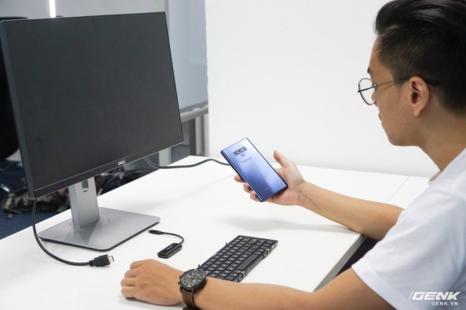 Thử nghiệm tính năng DeX với Galaxy Note9: Thiết lập đơn giản, chạy mượt, mát, pin đủ ba tiếng - Ảnh 2.