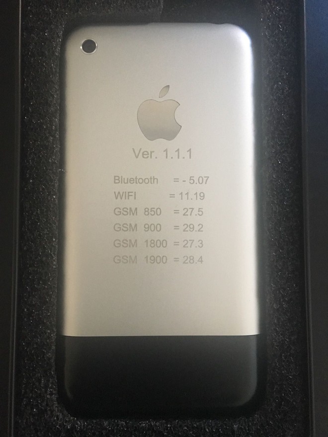 Một chiếc iPhone nguyên mẫu sản xuất thủ công tại Cupertino, chạy OS X, vẫn hoạt động tốt đang được đấu giá trên eBay - Ảnh 8.