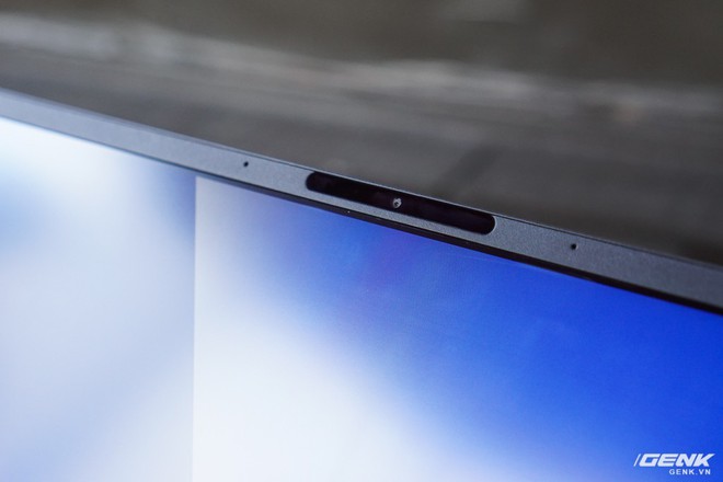 [IFA 2018] Cận cảnh loạt laptop Asus ZenBook mới với viền màn hình siêu mỏng, numpad tích hợp trong bàn rê chuột - Ảnh 7.