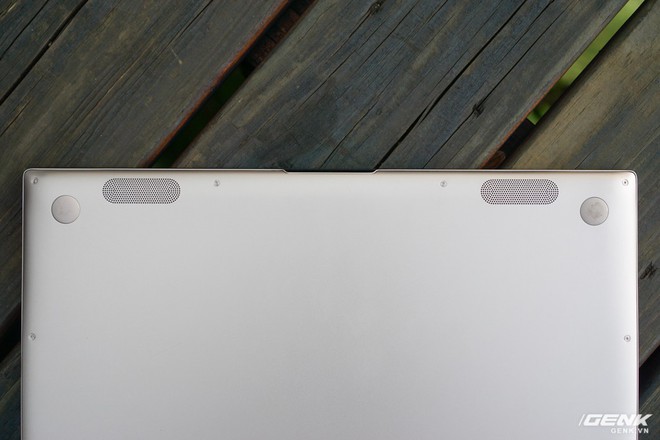 [IFA 2018] Cận cảnh loạt laptop Asus ZenBook mới với viền màn hình siêu mỏng, numpad tích hợp trong bàn rê chuột - Ảnh 20.
