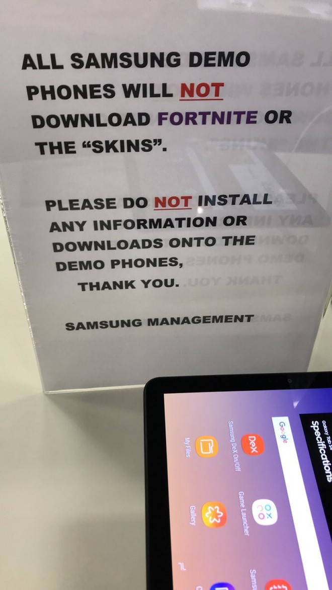 Game thủ lách luật sở hữu trang phục Galaxy siêu hiếm trong Fortnite mà không cần mua Note9, Samsung tìm mọi cách để ngăn chặn - Ảnh 2.