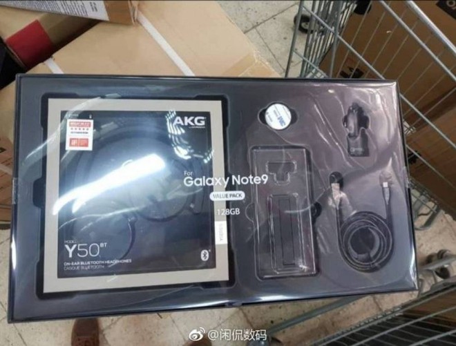 Lộ diện bộ quà khủng Samsung tặng cho khách đặt sớm Galaxy Note9, gồm tai nghe AKG 300 USD và cáp HDMI - Ảnh 1.