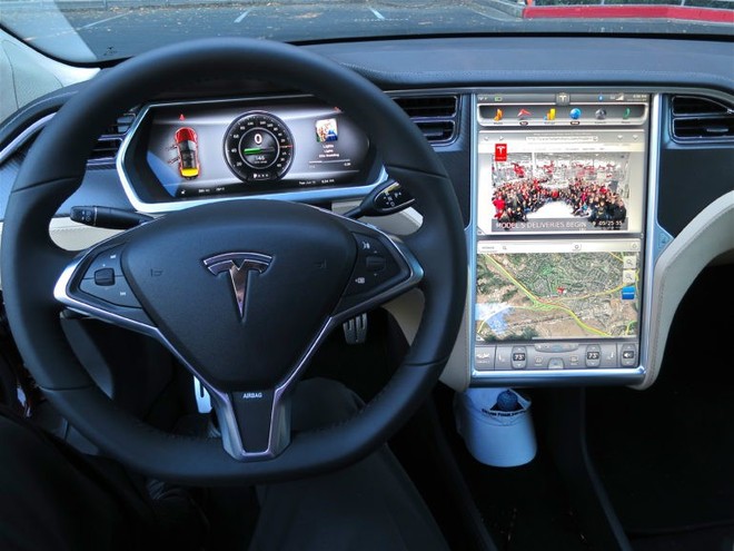 Elon Musk: chip AI dành cho xe hơi của Tesla nhanh gấp 10 lần chip của NVIDIA - Ảnh 1.