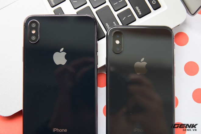 Trên tay mô hình iPhone X Plus đầu tiên tại VN và so sánh với iPhone X - Ảnh 5.