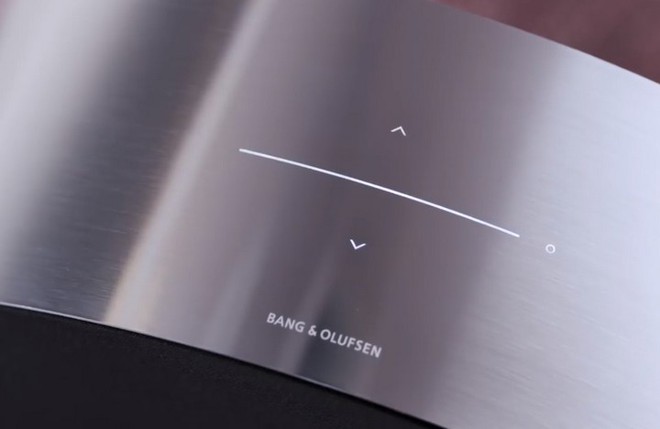 Bang & Olufsen tung mẫu loa Beosound Edge mới, thiết kế hình tròn giống bánh xe, có thể treo tường dễ dàng - Ảnh 3.