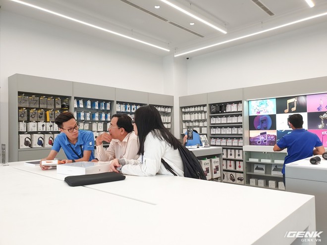 Cửa hàng đạt cả 2 chuẩn Apple Premium Reseller và Apple Service Provider đầu tiên tại Việt Nam có gì? - Ảnh 18.