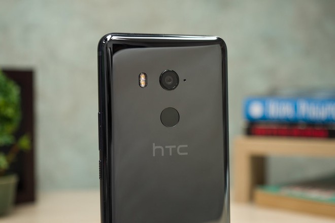 HTC vẫn quyết tâm sản xuất smartphone, còn là smartphone cao cấp với chip Snapdragon 855 và công nghệ 5G - Ảnh 1.