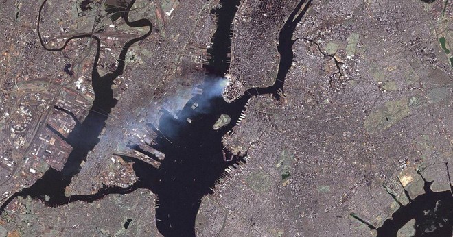 Những hình ảnh từ vệ tinh NASA về cuộc tấn công 11/9 - Ảnh 2.