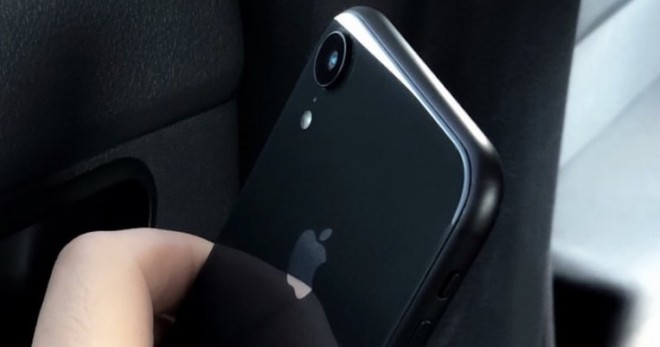 iPhone Xs lộ ảnh trên tay trước giờ G, hóa ra hình nền mới là để che tai thỏ - Ảnh 3.