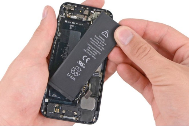 Bắt đầu từ năm 2019, Apple sẽ nâng giá thay pin iPhone cũ từ 29 USD lên 69 USD - Ảnh 2.