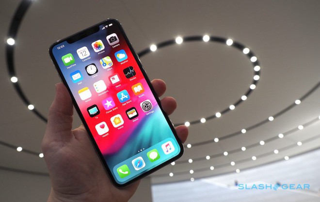 Ảnh cận cảnh bộ đôi iPhone Xs và Xs Max Apple vừa trình làng - Ảnh 2.