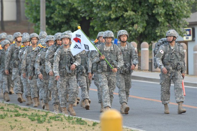 Sinh viên Hàn Quốc bị cáo buộc cố tình béo lên để trốn nghĩa vụ quân sự - Ảnh 2.