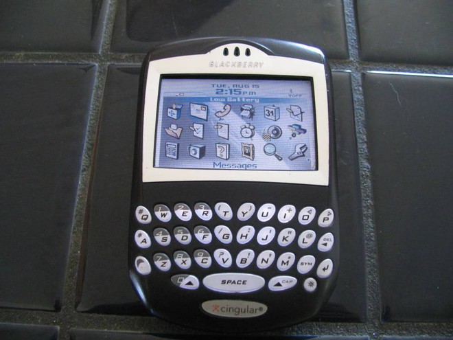 Ngược dòng thời gian: BlackBerry - Ông hoàng bàn phím bị lật đổ bởi đế chế cảm ứng - Ảnh 5.
