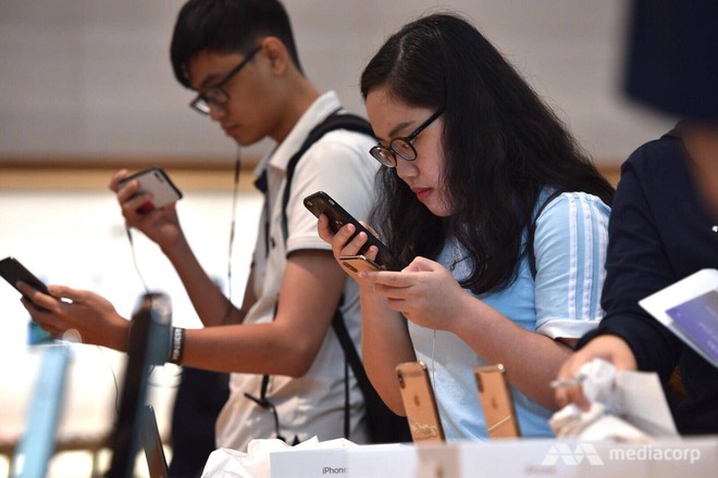 Fanboy Apple từ Việt Nam xếp hàng 24 tiếng để mua iPhone XS lên báo nước ngoài: Mình không thấy mệt tí gì cả! - Ảnh 7.