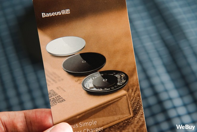 Trải nghiệm sạc không dây Baseus Simple Wireless Charger giá 390.000 đồng: Khi nước sơn thì tốt mà gỗ lại quá dở! - Ảnh 3.