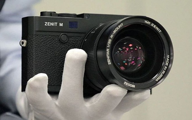 Zenit và Leica ra mắt máy ảnh Full-frame Zenit M: Kết hợp công nghệ Nga - Đức - Ảnh 2.