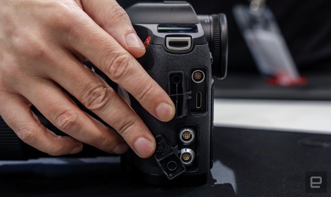 Cận cảnh Leica S3: máy ảnh cảm biến Medium Format 64MP, quay phim 4K, giá không dưới 20.000 USD - Ảnh 5.