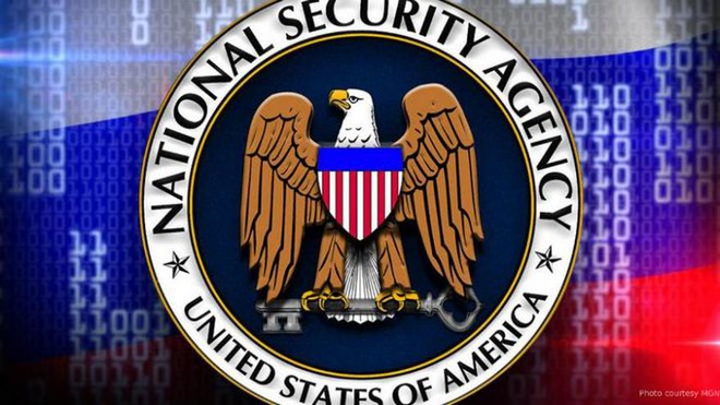 Cựu nhân viên NSA người Mỹ gốc Việt nhận án tù 5 năm rưỡi vì mang tài liệu mật về nhà cất giữ - Ảnh 1.
