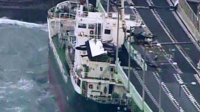 Hình ảnh có thật, nhìn như ngày tận thế trên phim: siêu bão Jebi lớn nhất trong 25 năm qua đổ bộ vào Nhật Bản - Ảnh 2.