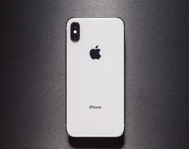 iPhone OLED 6,5 inch sẽ được đặt tên là iPhone Xs Max? - Ảnh 1.