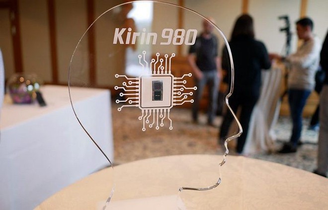 Nhà phân tích uy tín cho rằng Kirin 980 đủ sức “bắt kịp” Apple A12 Bionic và giúp Huawei vượt các đối thủ Android khác - Ảnh 1.
